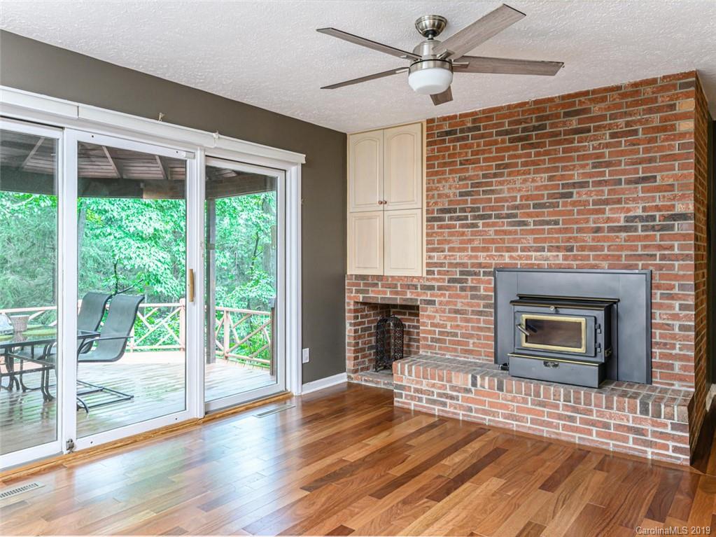 5 Country Spring Drive Asheville NC 28804