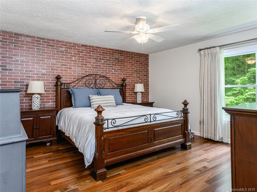 5 Country Spring Drive Asheville NC 28804