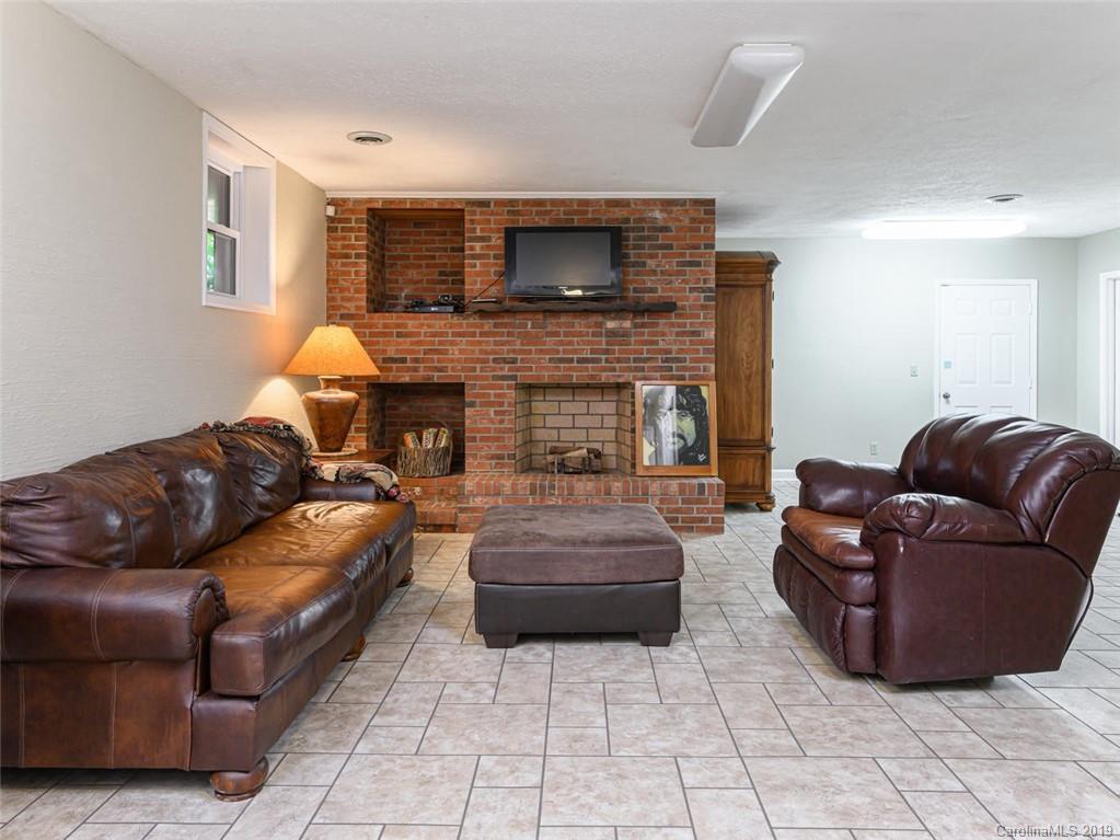 5 Country Spring Drive Asheville NC 28804
