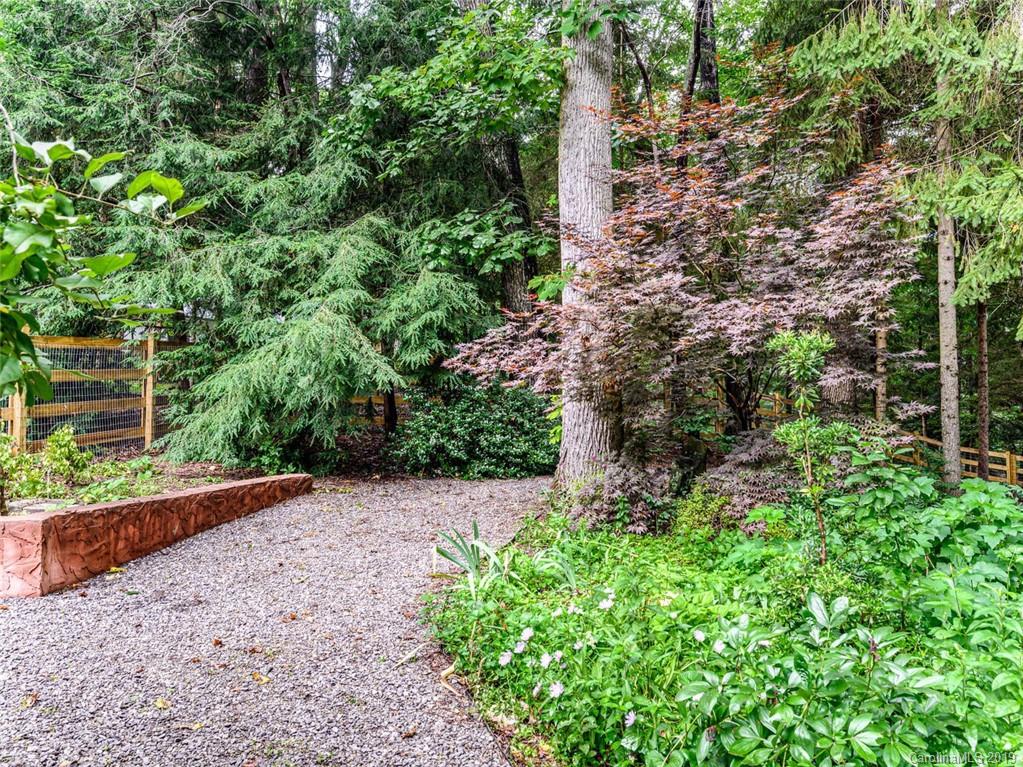 5 Country Spring Drive Asheville NC 28804