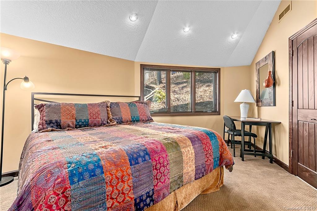 11 Cogswood Road Asheville NC 28804