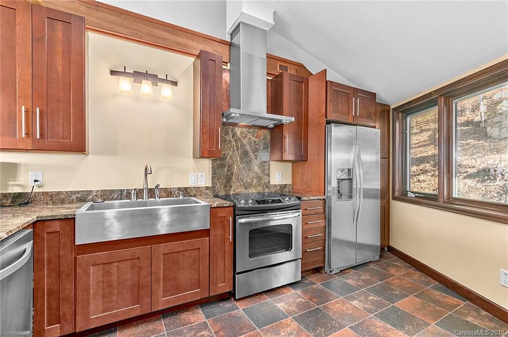 11 Cogswood Road Asheville NC 28804