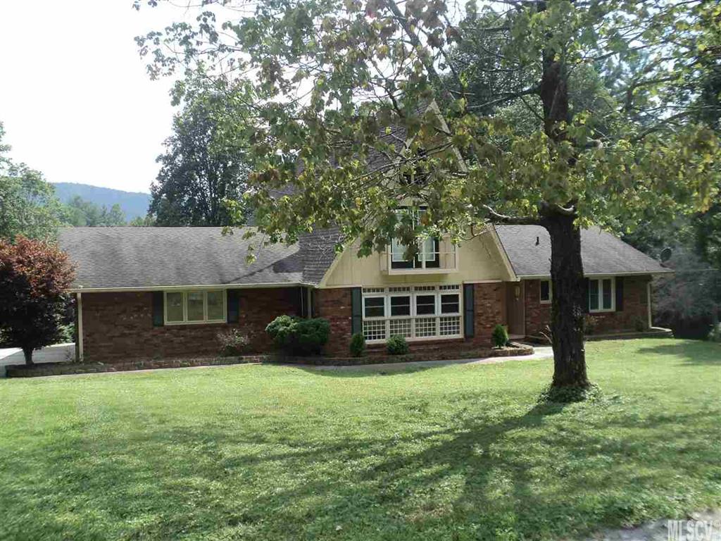 2090 Piney Grove Circle Lenoir NC 28645
