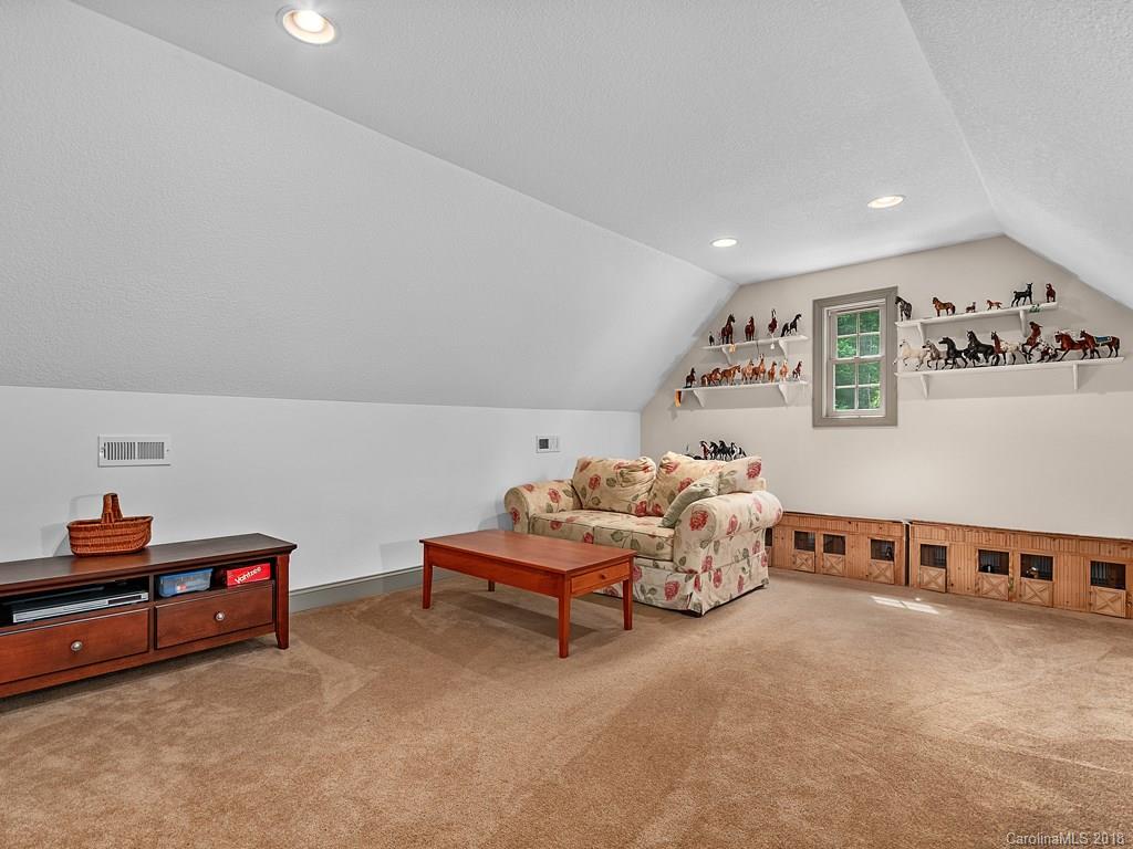 122 Twin Courts Drive Weaverville NC 28787