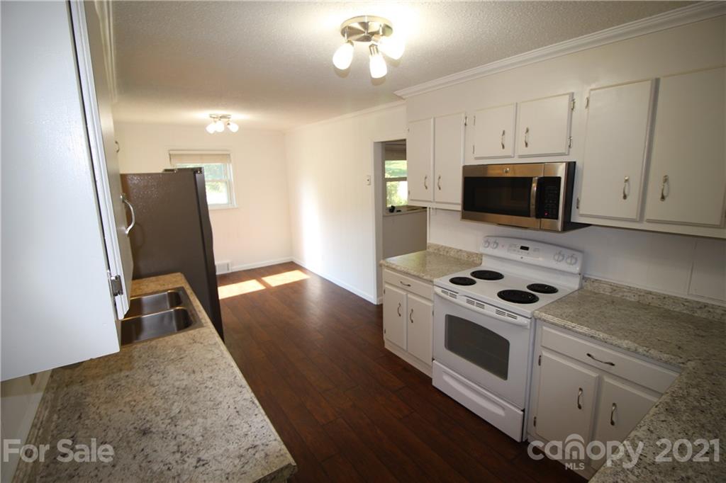 29 Shadowlawn Drive Asheville NC 28806