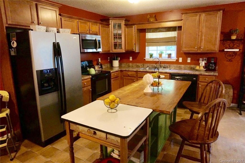 25 Dynasty Lane Candler NC 28715