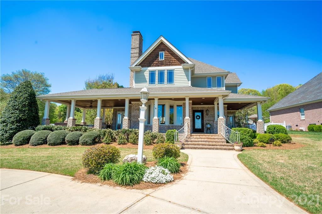 218 Crystal Circle Mooresville NC 28117