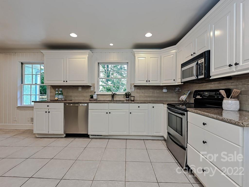5042 Beckford Drive Charlotte NC 28226