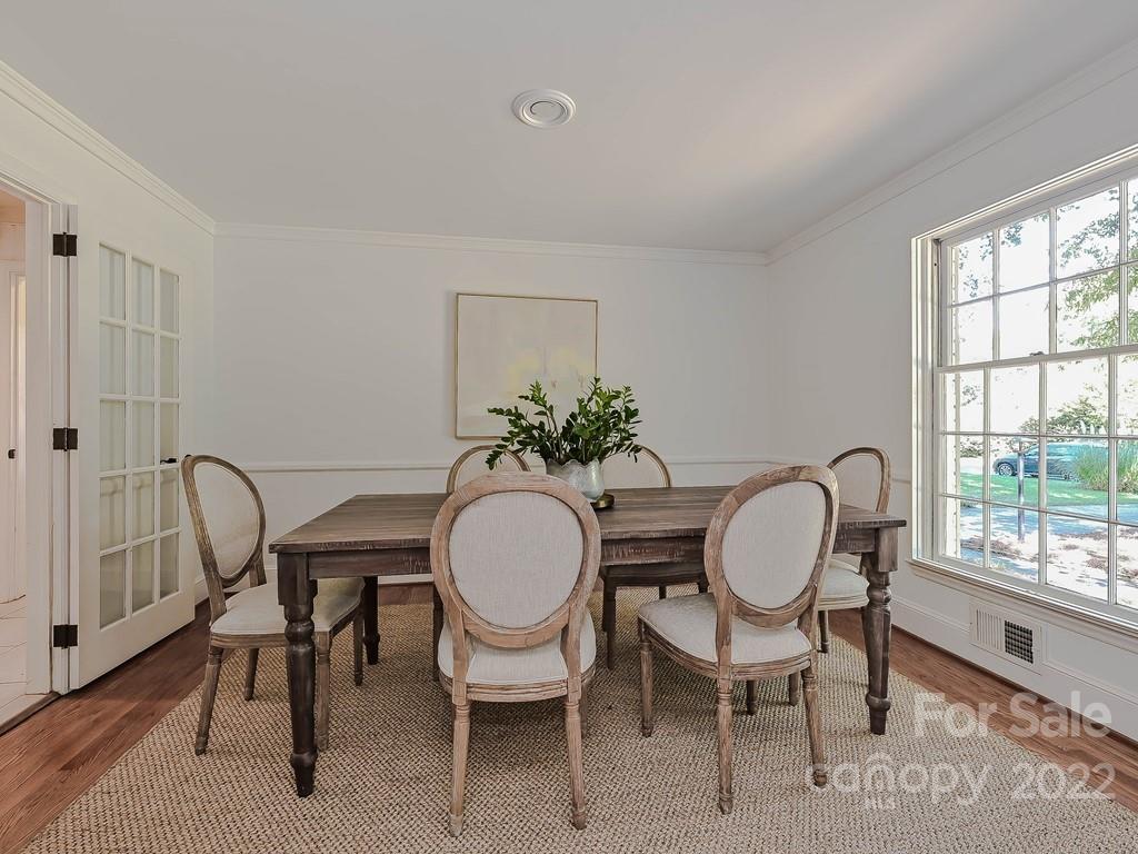 5042 Beckford Drive Charlotte NC 28226