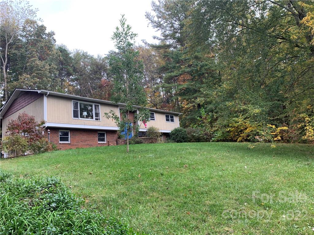 12 Morris Drive Weaverville NC 28787