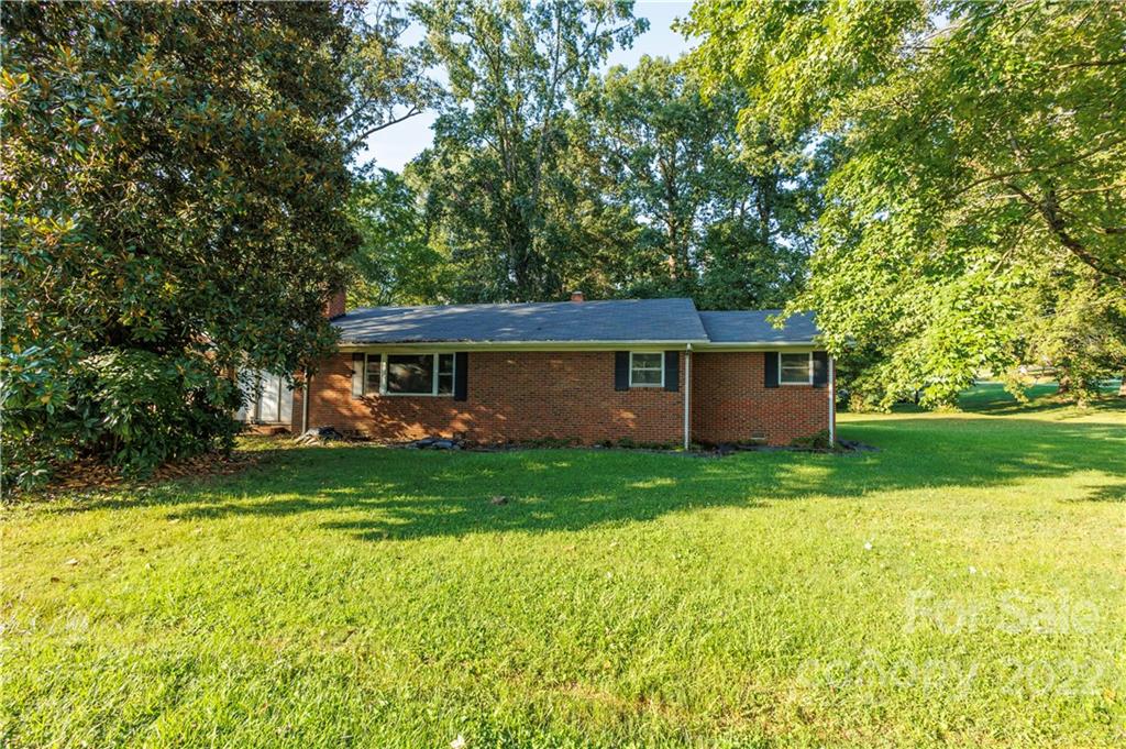 302 W Catawba Drive Mount Holly NC 28120