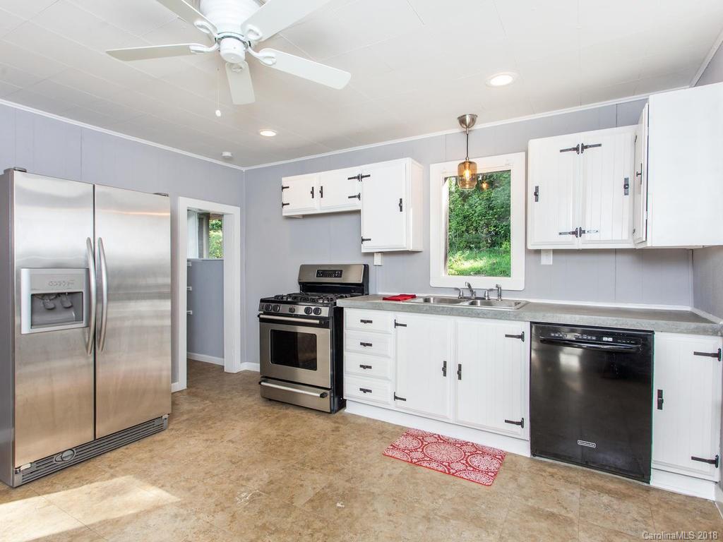 10 Winding Road Asheville NC 28803