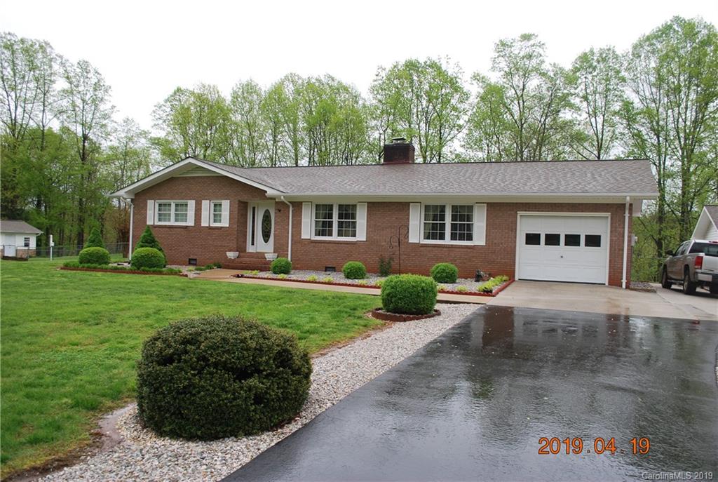 338 Riverbend Drive Marion NC 28752