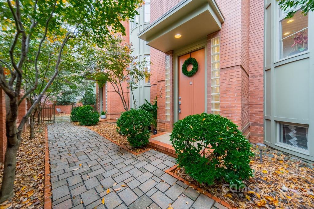 1938 Scott Avenue Charlotte NC 28203