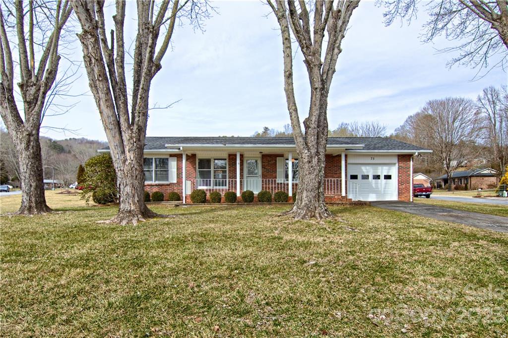 75 Resada Drive Brevard NC 28712