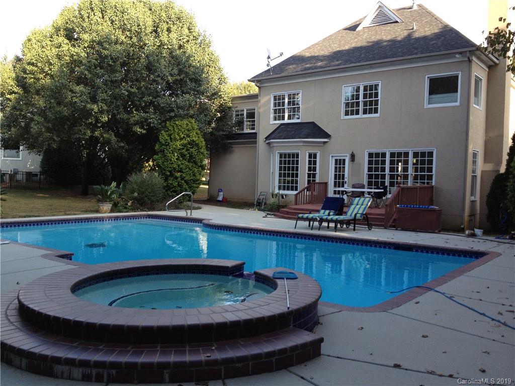 5136 Boulware Court Charlotte NC 28277