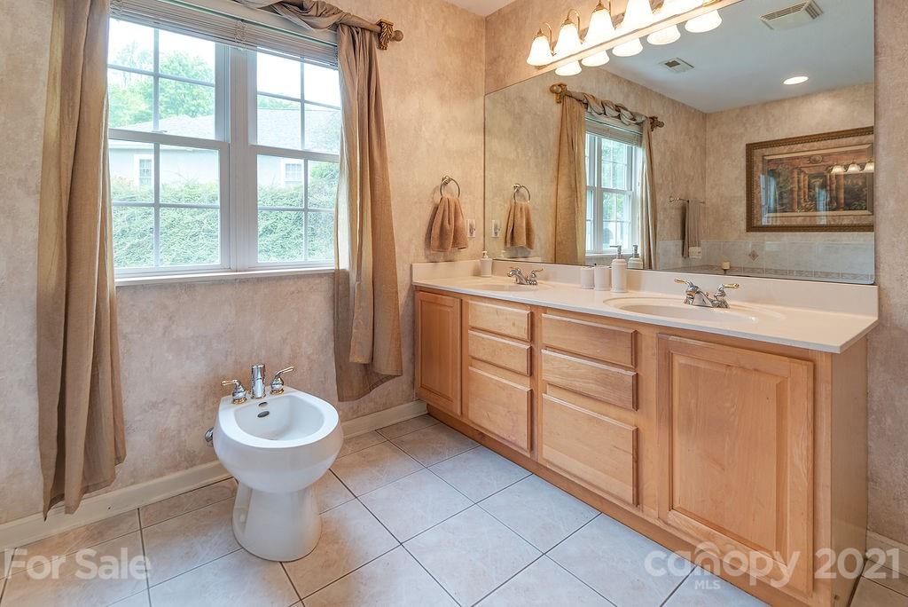 2 Stonebridge Drive Asheville NC 28805