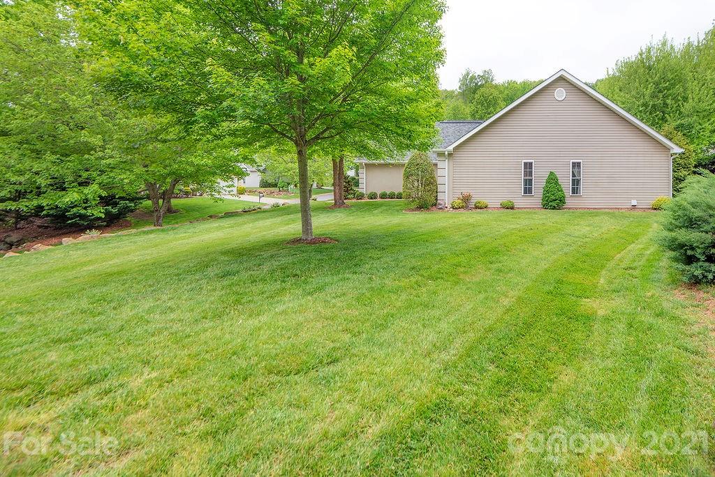 2 Stonebridge Drive Asheville NC 28805