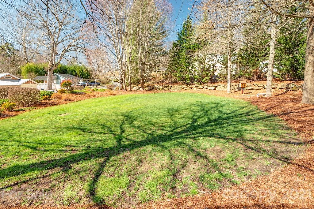 2 Stonebridge Drive Asheville NC 28805