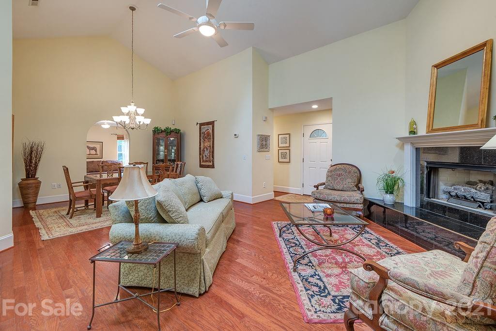 2 Stonebridge Drive Asheville NC 28805