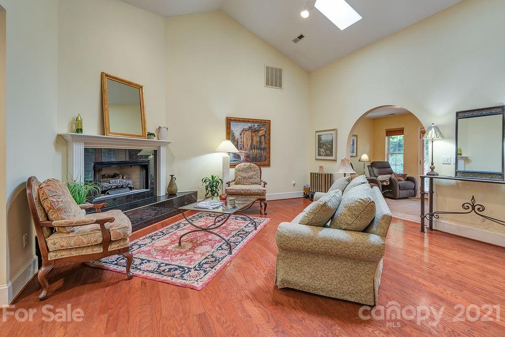 2 Stonebridge Drive Asheville NC 28805