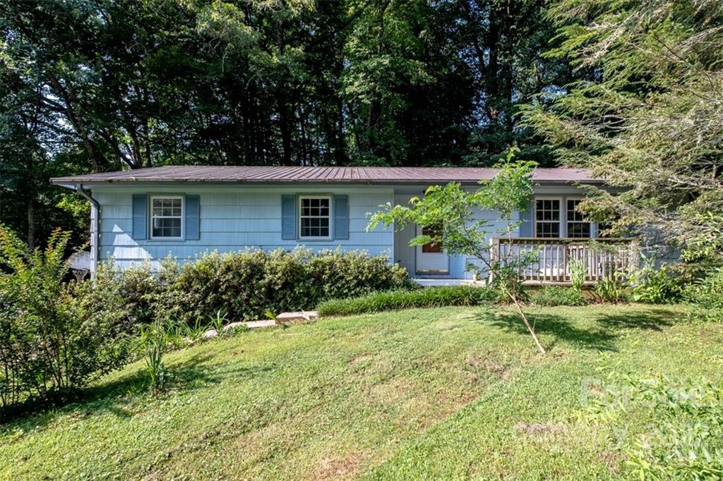 506 Barberry Heights Drive Brevard NC 28712