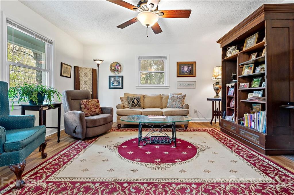 567 Bee Tree Road Swannanoa NC 28778