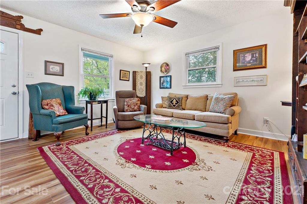 567 Bee Tree Road Swannanoa NC 28778