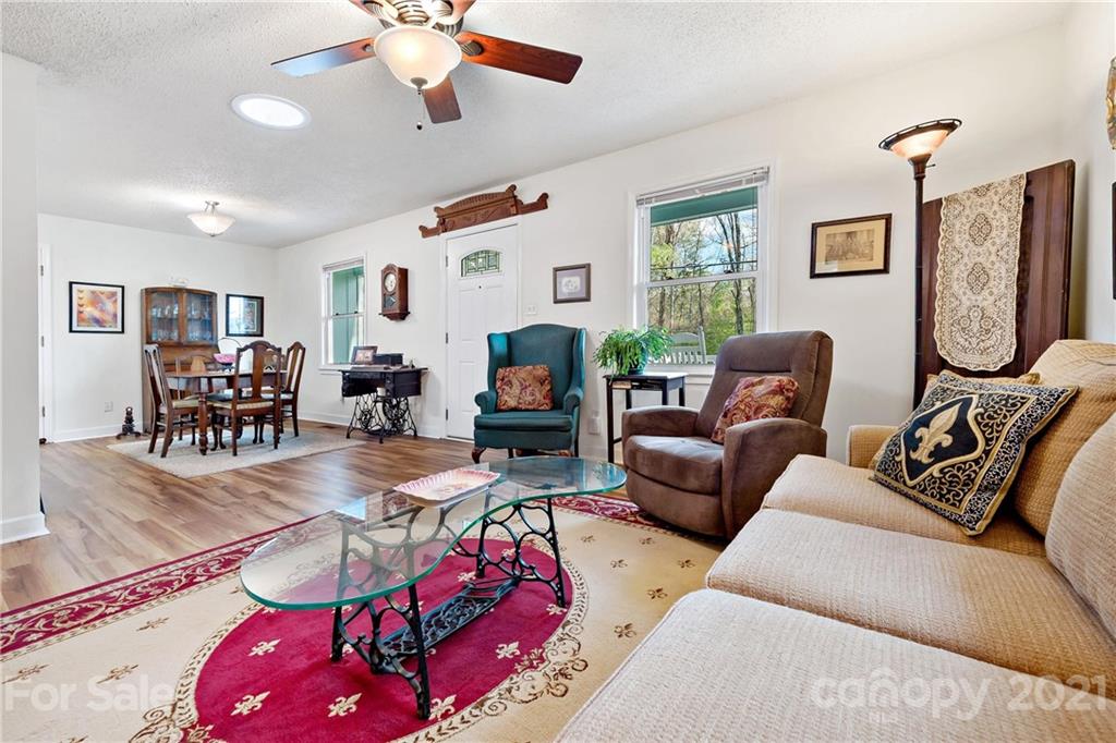 567 Bee Tree Road Swannanoa NC 28778