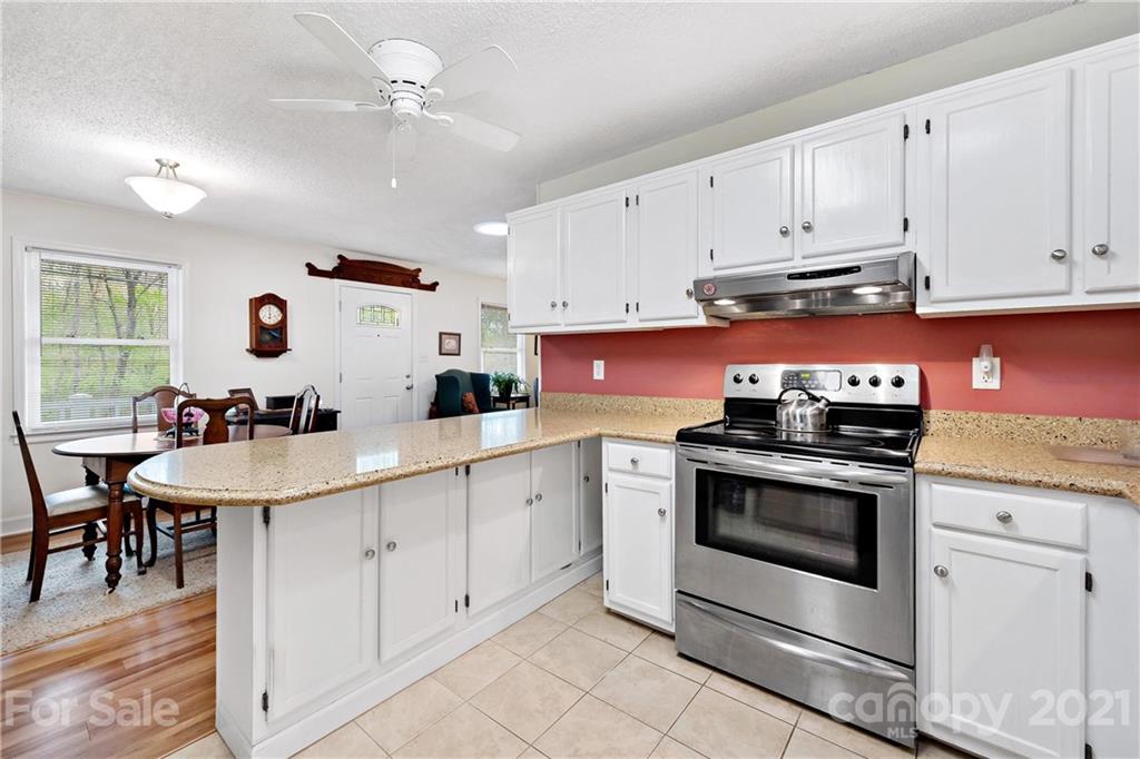 567 Bee Tree Road Swannanoa NC 28778