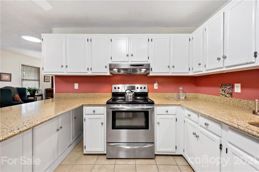 567 Bee Tree Road Swannanoa NC 28778
