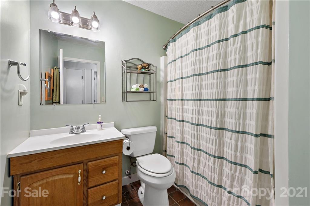 567 Bee Tree Road Swannanoa NC 28778