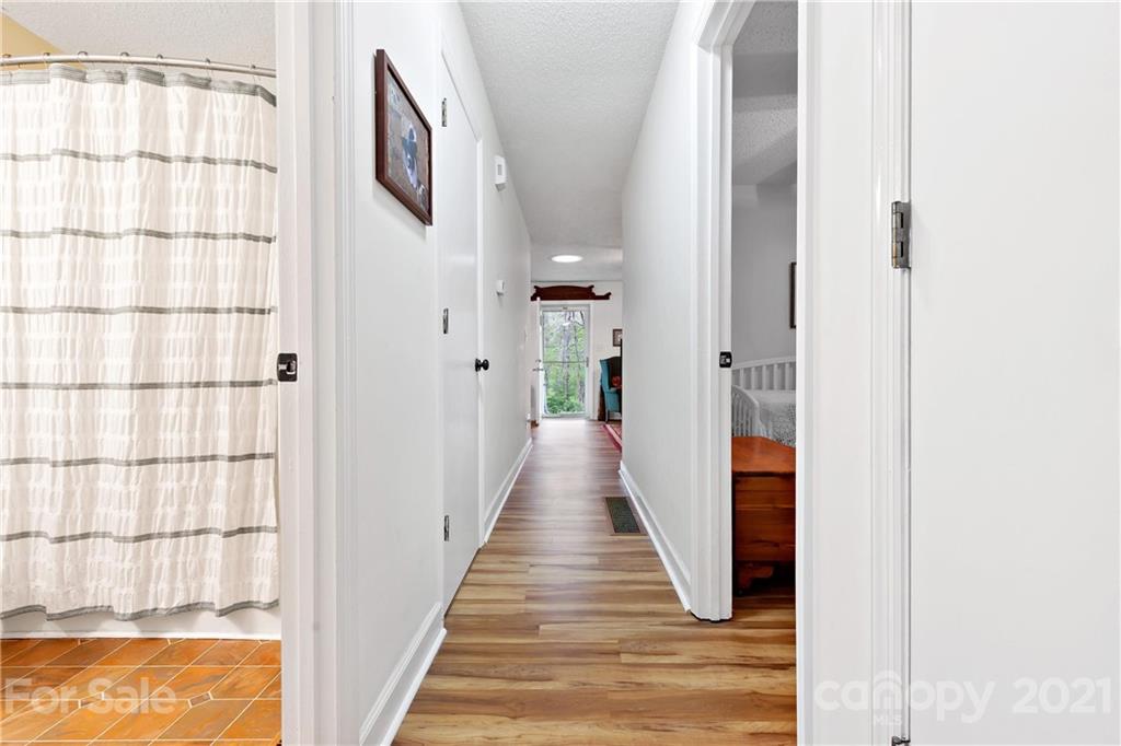 567 Bee Tree Road Swannanoa NC 28778
