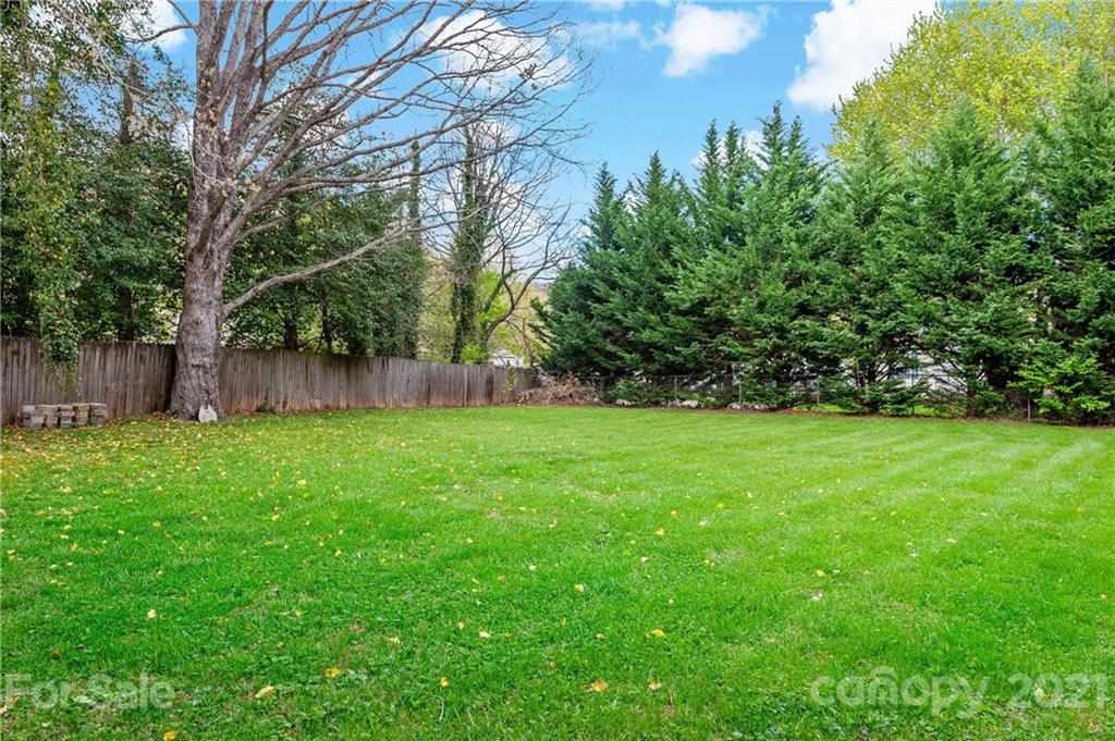 567 Bee Tree Road Swannanoa NC 28778