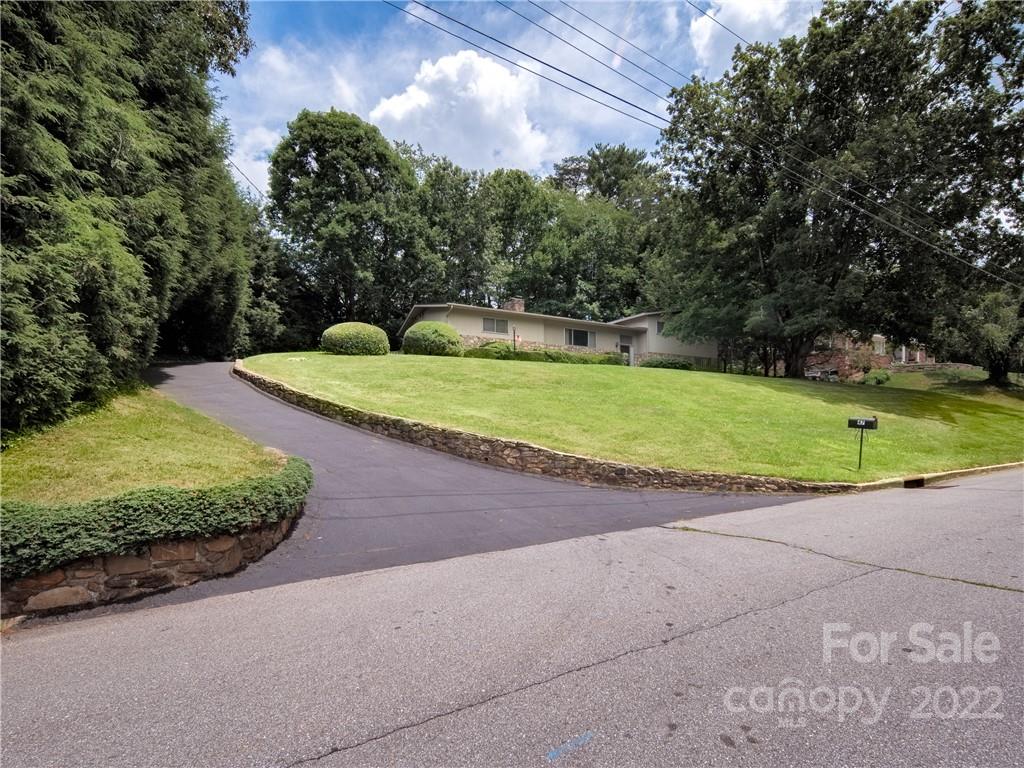 47 Greenleaf Circle Asheville NC 28804