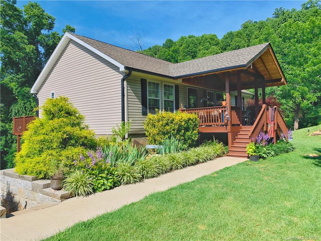 41 Sparrow Hawk Lane Candler NC 28715