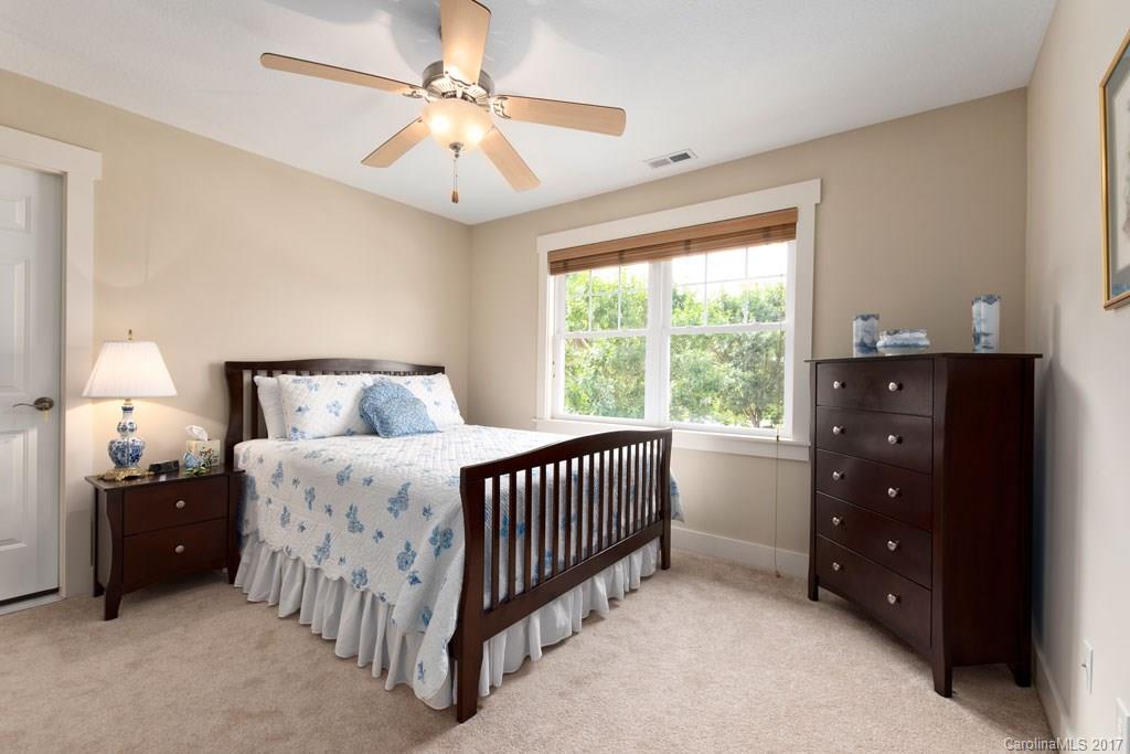 15 Craftsman Circle Asheville NC 28805