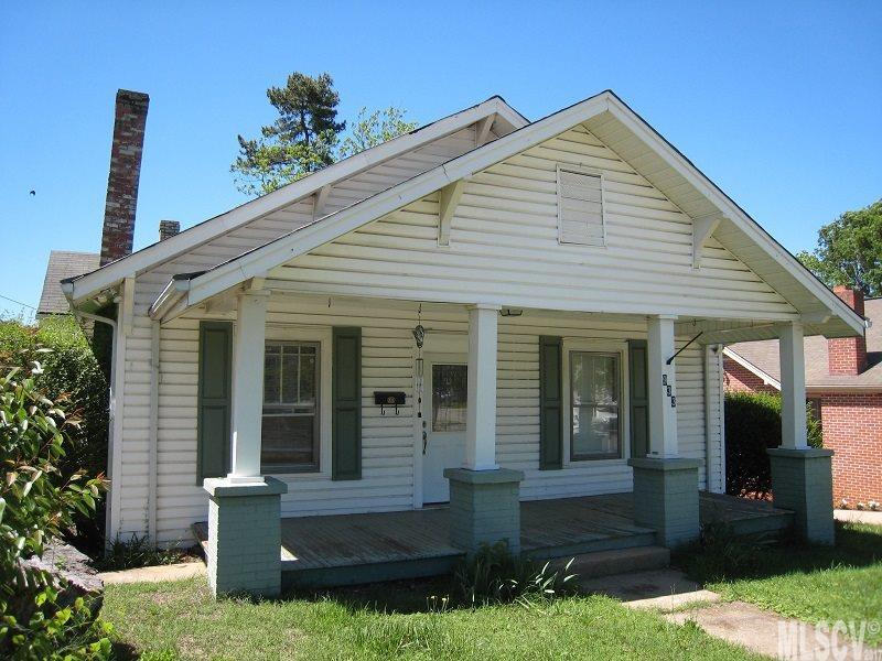 933 8th Street NE Hickory NC 28601