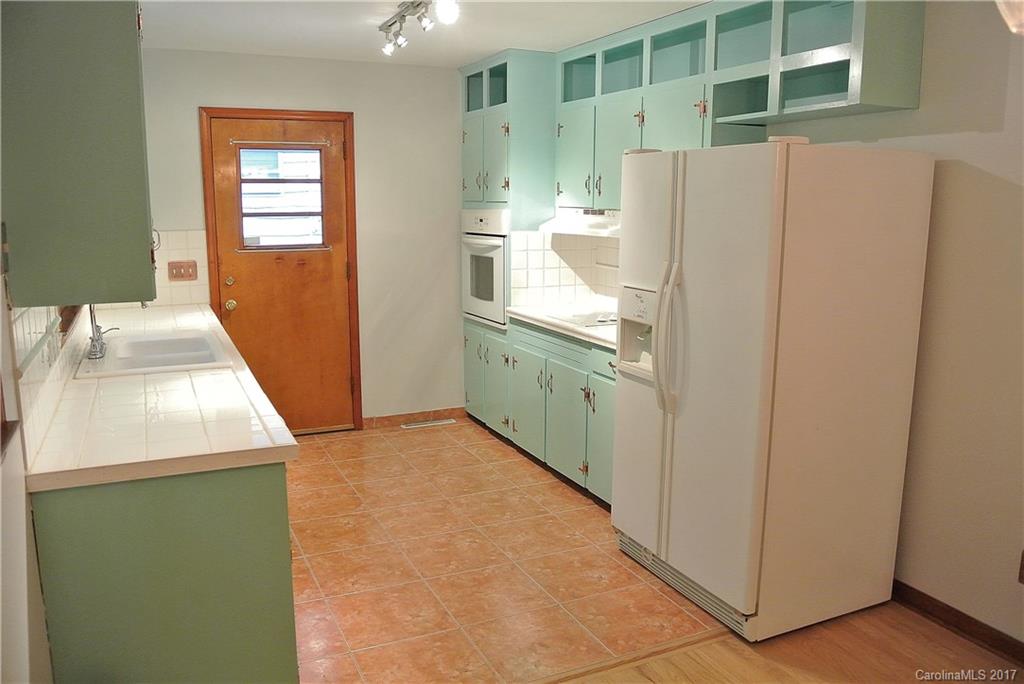 34 Wilshire Drive Asheville NC 28806