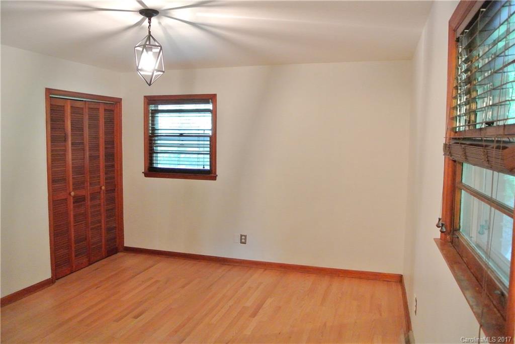 34 Wilshire Drive Asheville NC 28806