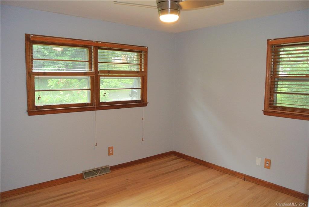34 Wilshire Drive Asheville NC 28806