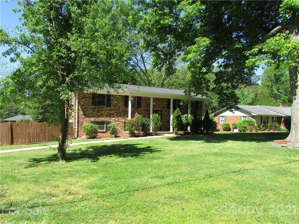 6019 Woodbridge Road Charlotte NC 28227