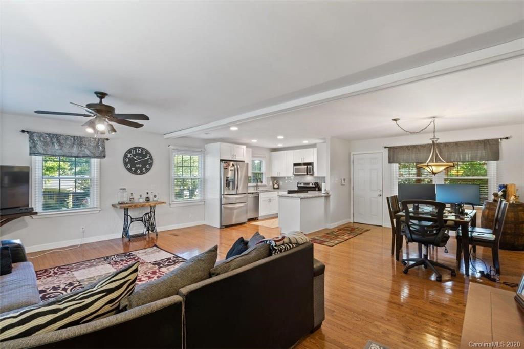 3938 Belshire Lane Charlotte NC 28205