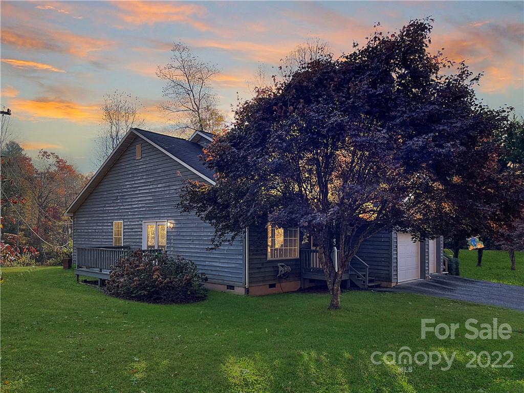31 Waycaster Road Marion NC 28752
