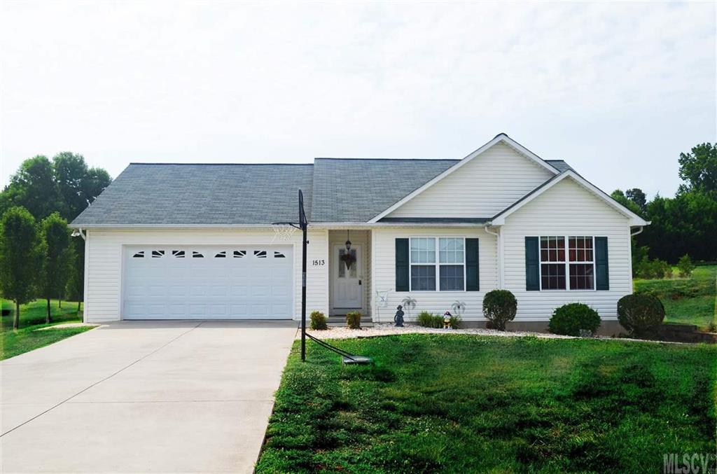 1513 Clear Creek Lane Newton NC 28658