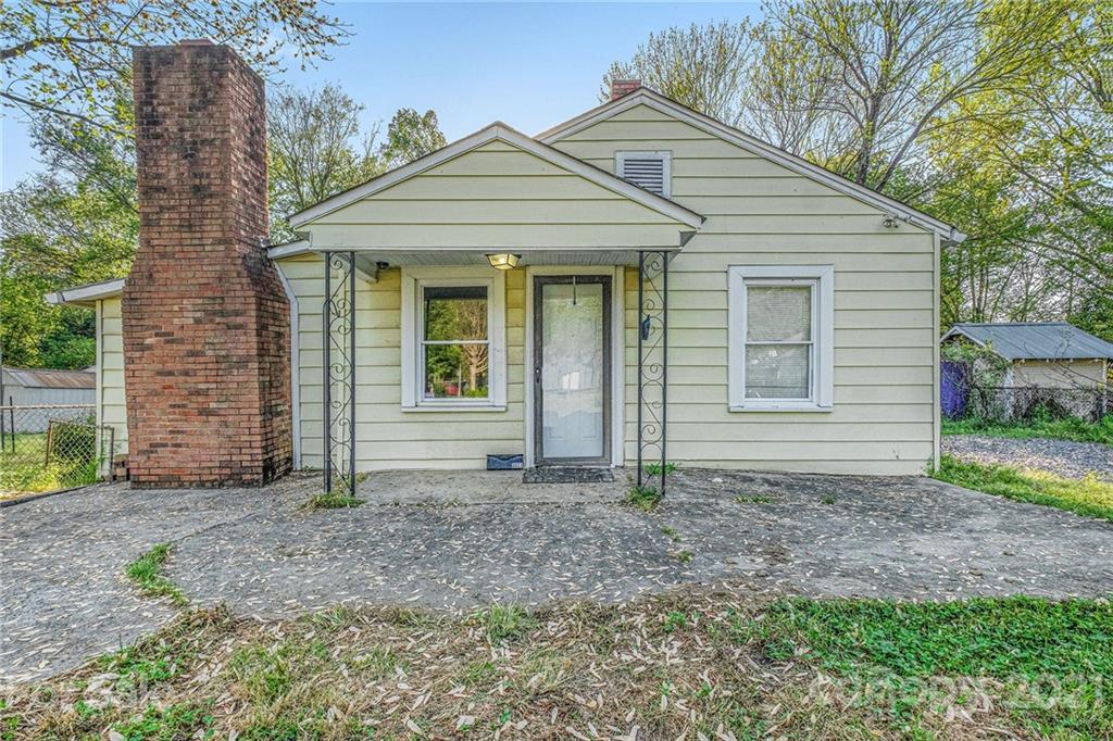 3021 Whiting Avenue Charlotte NC 28205