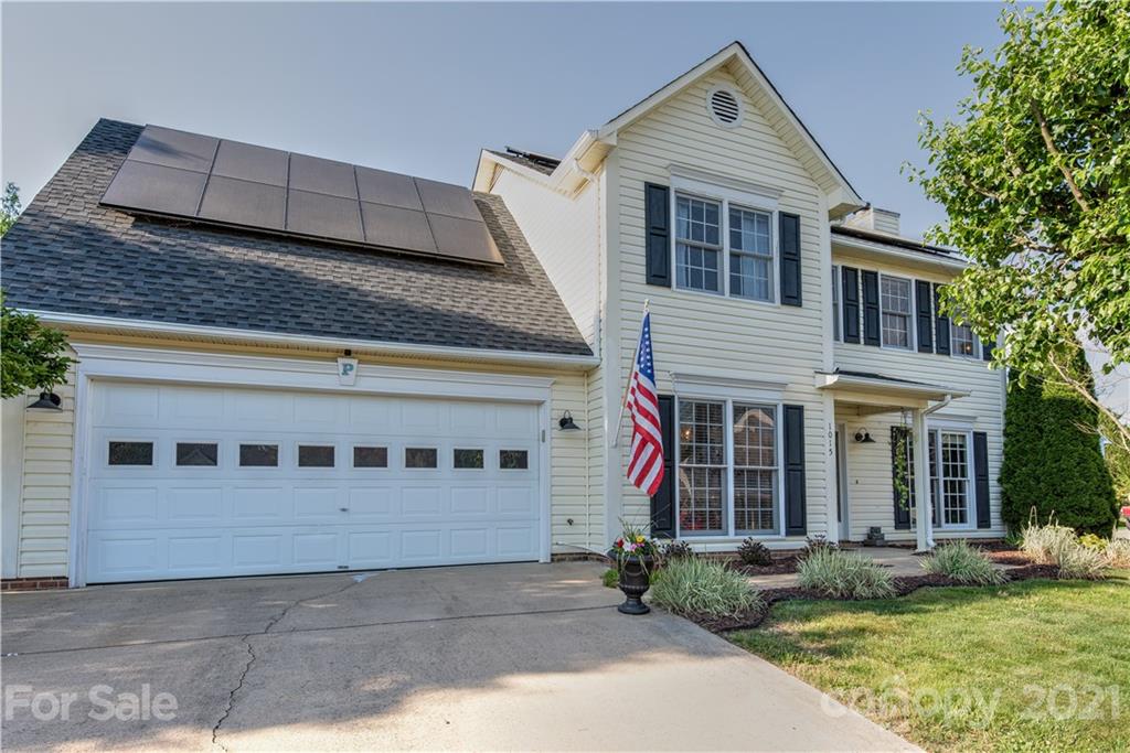 1015 Thorncrest Drive Fletcher NC 28732