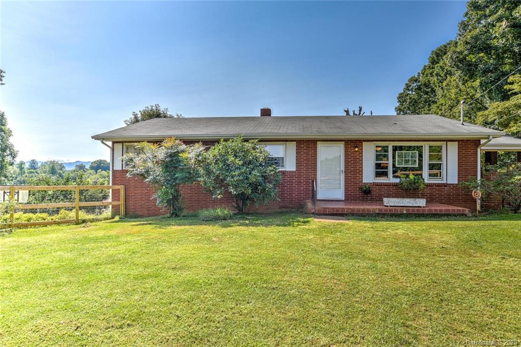 496 Oakmont Drive Canton NC 28716