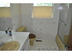 35 Braddock Way Asheville NC 28803