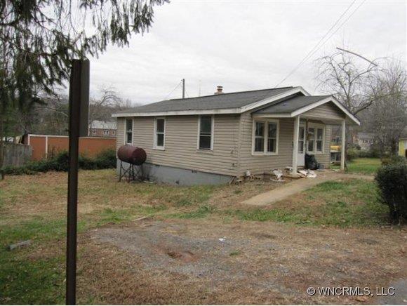16 Hemphill Circle Brevard NC 28712